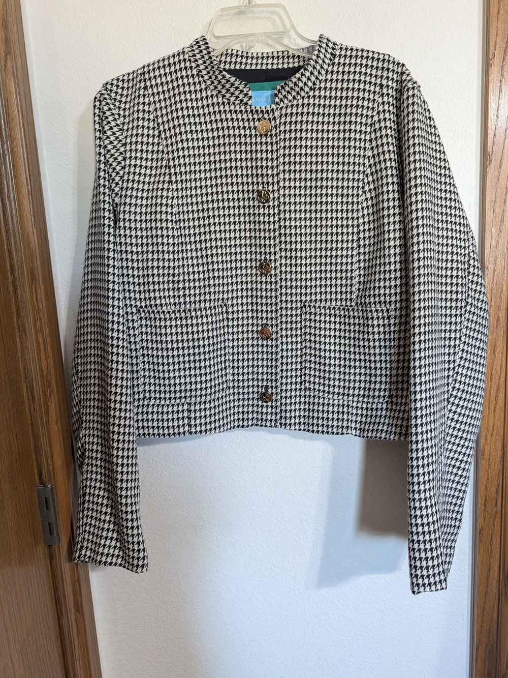 Draper James Black & White Houndstooth Cropped Button Jacket